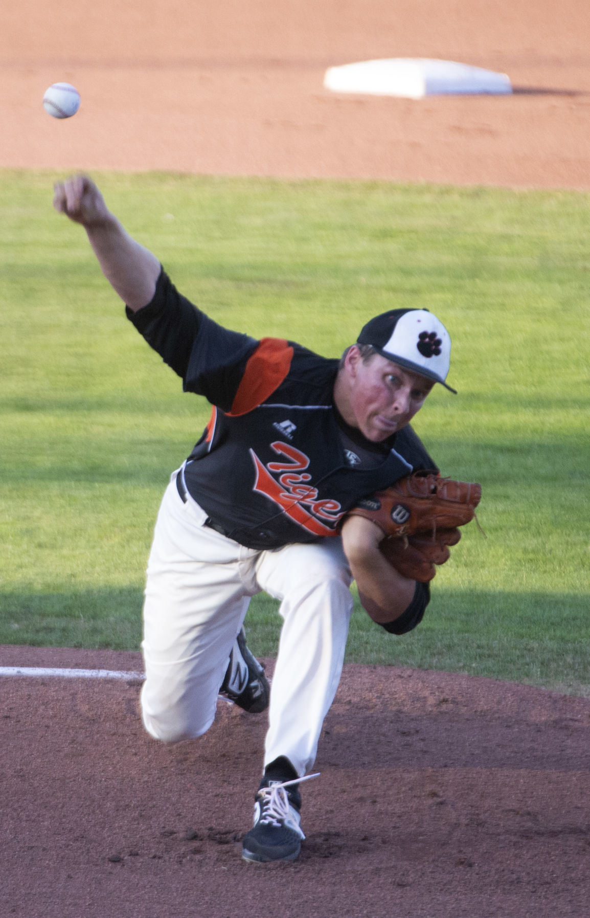 Hastings vs. Norris, 5.15